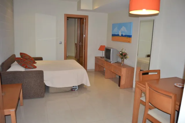 شقة بسريرين منفصلين بغرفة نوم واحدة مع أريكة، Apartahotel Bahia 5/10