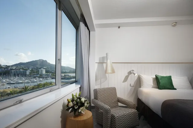 Resort, Twin Beds, Marina View، The Ville Resort - Casino 4/7