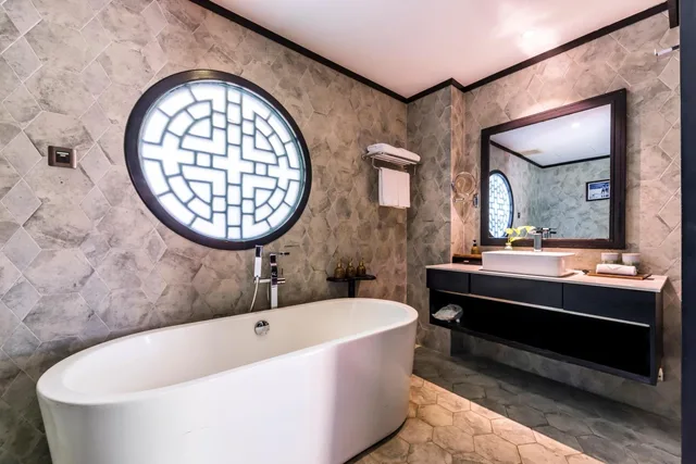 فيلا بإطلالة على النهر بـ4 غرف نوم بمسبح خاص، Koi Resort Spa Hoi An 10/10