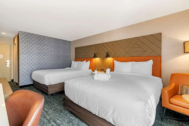 غرفة بسريرين كوين، Clarion Inn Nashua, NH 3/6