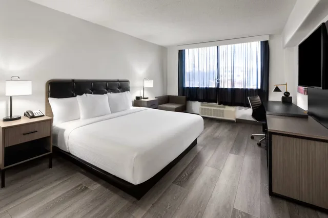 غرفة قياسية بسرير كينج لذوي الإعاقة، La Quinta Inn & Suites Washington DC-Capital/NoMA 4/7