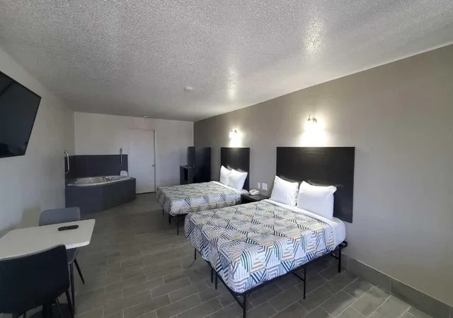 جناح بسرير كوين، Motel 6 Branson West Silver Dollar City 5/10