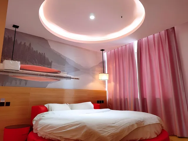 Custom, King Bed, Round Bed، Thank Inn Plus Hotel Suzhou Kunshan Foxconn 1/1