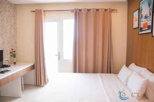 غرفة سوبيريور بسرير كوين، C'Lavie Hotel - Saigon Airport Hotel 4/6
