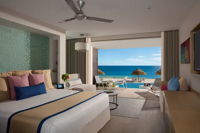 Club, Suite, King Bed, Ocean Front، Breathless Riviera Cancun Resort & Spa - Adults Only 1/1