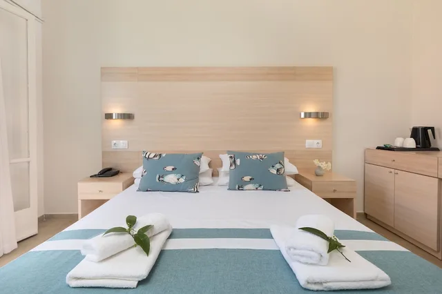 غرفة بسريرين منفصلين، Iliada Beach 3/6