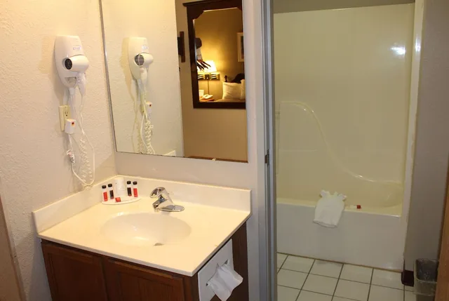 غرفة قياسية بسريرين كوين، Super 8 by Wyndham Valparaiso 2/2