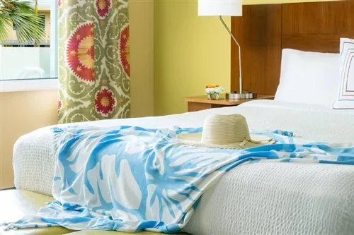 غرفة بسريرين كوين بإطلالة على المسبح، Fairfield Inn Suites Key West At the Keys Collection 1/1