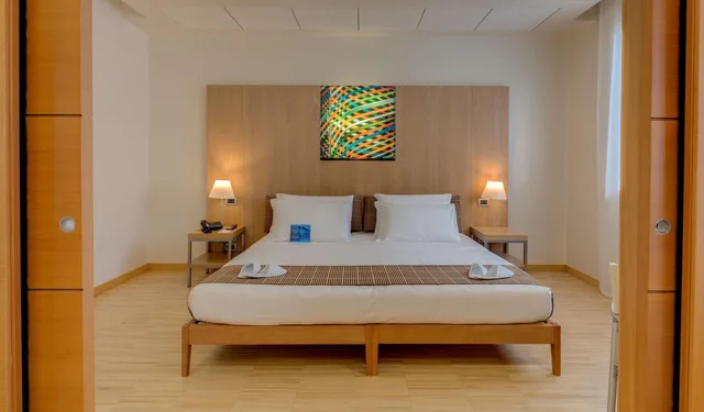 Classic, Single Bed, Queen Bed, Best Western Plus Hotel Bologna 2/11