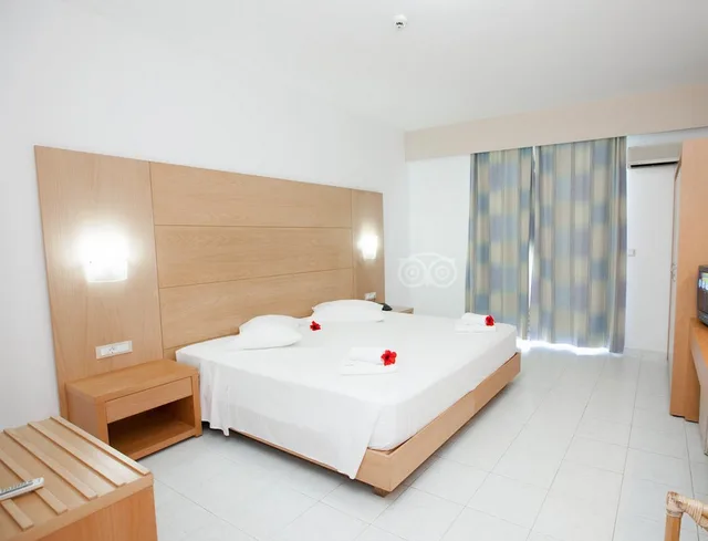 Room, Triple, Pefki Island 1/1