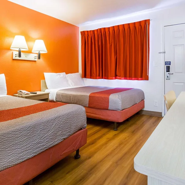 غرفة رباعية، Motel6 Mesa, AZ - North 6/10
