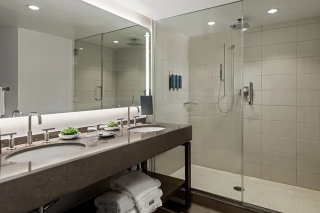 جناح تنفيذي بسرير كينج، The Westin San Diego Bayview 4/5