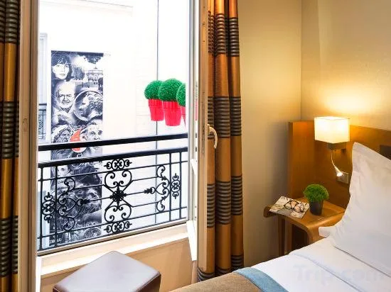 غرفة كلاسيكية بسرير كوين وسريرين منفصلين، Hotel Le Six 1/1