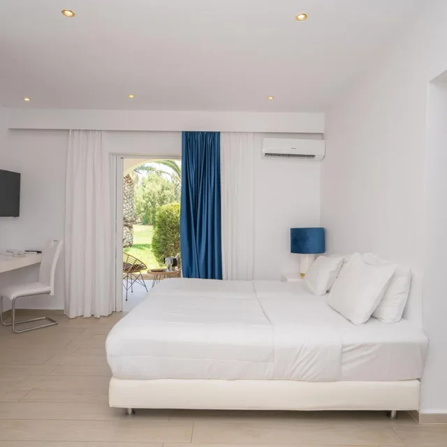 بنغل بشرفة، Smy Kos Beach and Splash 1/10