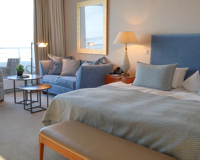 Junior Suite, King Bed, Sea View, Grand Hotel Seeschlosschen Spa Golf Resort 3/6
