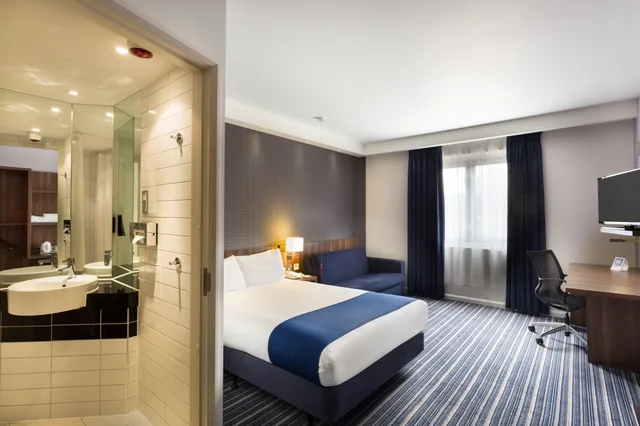 غرفة بسرير مزدوج لذوي الإعاقة، HOLIDAY INN EXPRESS COLCHESTER 2/10