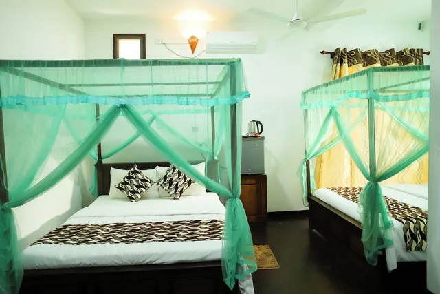 غرفة ديلوكس بسريرين كوين بغرفة نوم واحدة، Village Star Rest Mirissa Sri Lanka 1/7