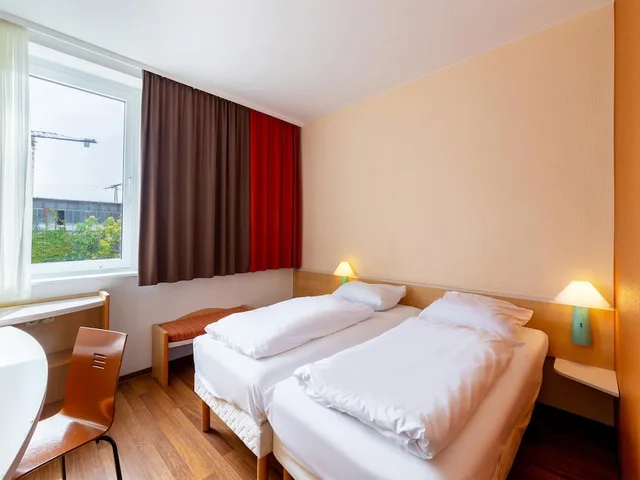 غرفة بسريرين منفصلين، B&B Hotel Duisburg Hbf-Nord 2/10