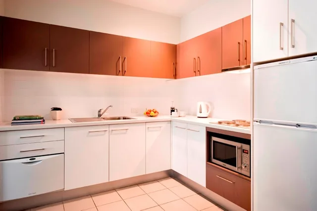 شقة تنفيذية بسرير كوين بشرفة بغرفة نوم واحدة، Miller Apartments Adelaide 4/4