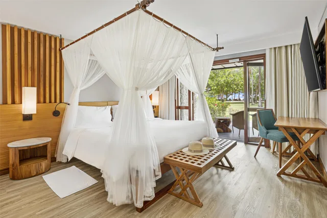 Deluxe Ocean View Suite, Kempinski Seychelles Resort 4/10