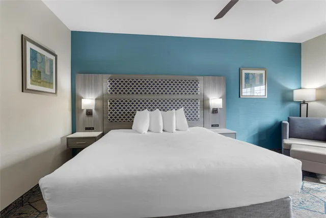 Room, King Bed, Best Western Plus Wasco Inn & Suites 3/8