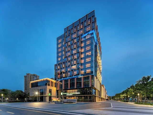 Holiday Inn Express Kunshan Yushan by IHG، Kunshan 4/50