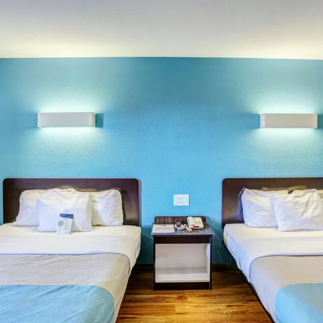 غرفة بسريرين كوين للمدخنين، Motel6 Dickson, TN 10/10