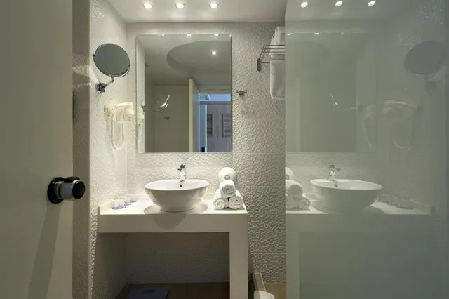 Junior Suite, Double Bed, Sea Front، Lyttos Beach Hotel 7/7