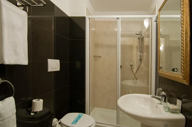 Room, Double or Twin Bed, Separate Building, Hotel Regina Giovanna 3/7