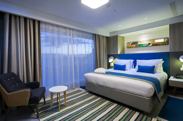 غرفة سوبيريور بسرير كينج بشرفة بإطلالة، Sousse Pearl Marriott Resort & Spa 1/5