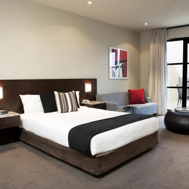 جناح استوديو، Mantra Hindmarsh Square 6/10