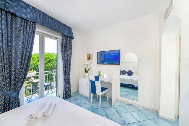 غرفة كومفورت بسرير مزدوج أو سريرين منفصلين، Villa Durrueli Resort Spa 6/10