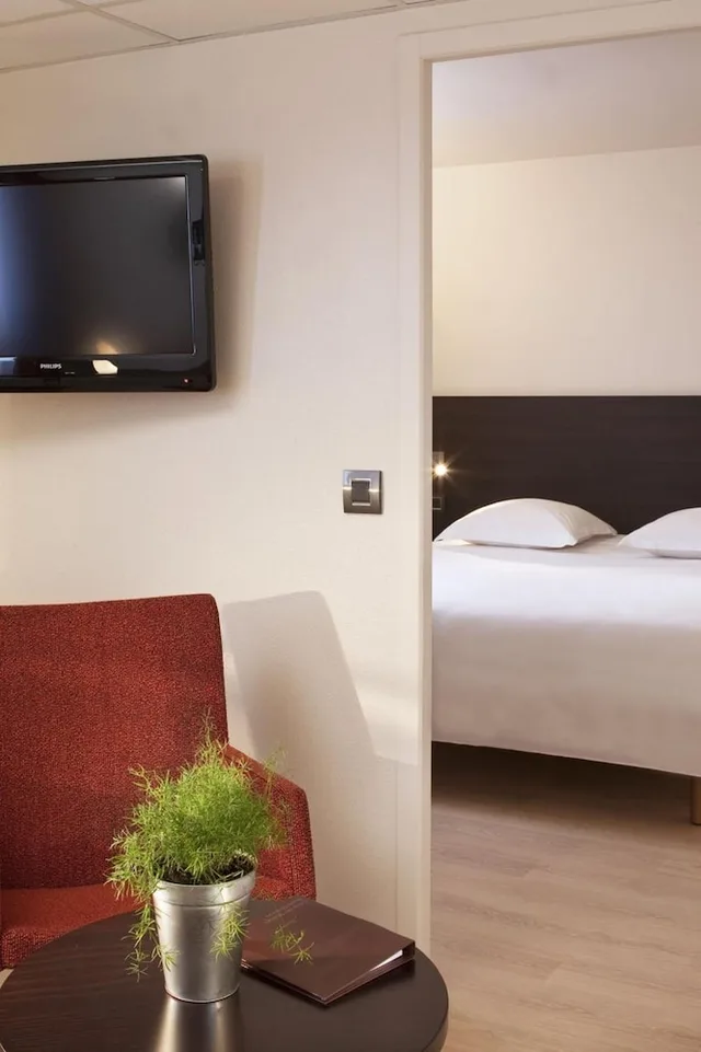 غرفة بريستيج بسرير مزدوج، Escale Oceania Aix Hotel 2/3