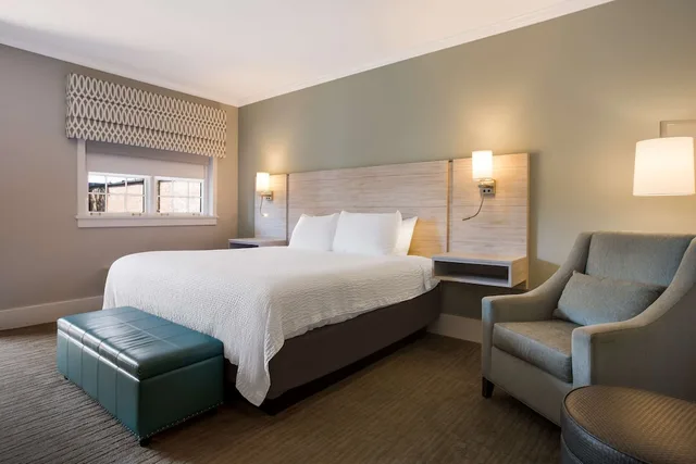 غرفة قياسية بسرير كوين، Best Western Sea Island Inn 2/6