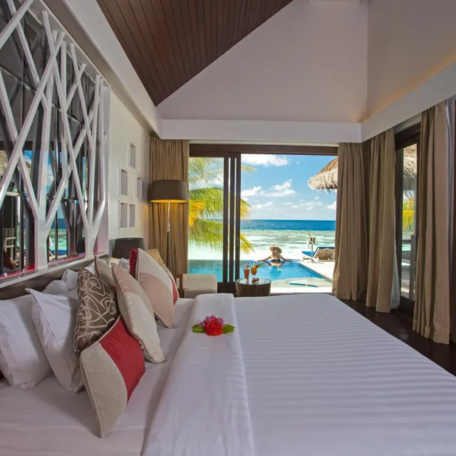 Beach Pool, Villa، Bandos Maldives 2/5