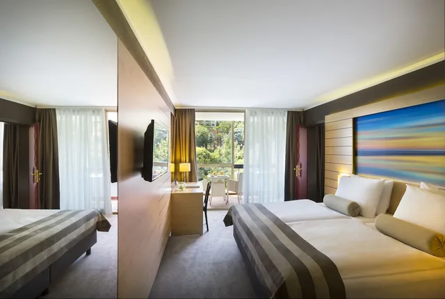 غرفة عائلية بأربعة أسرّة، Hotel Excelsior 2/3