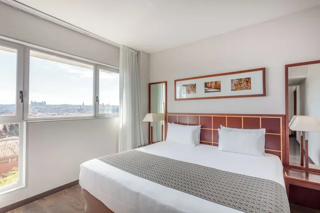 Room, Twin Beds, Living Area, Eurostars Toledo 1/4