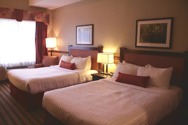 جناح بسريرين كوين مع أريكة، Best Western Diamond Inn 2/5