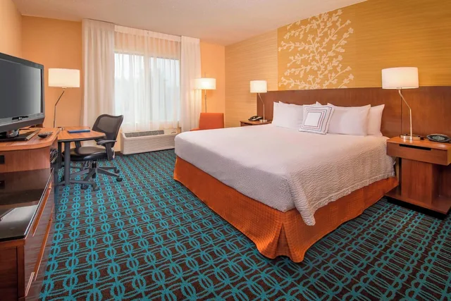 غرفة بسرير كينج، Fairfield Inn And Suites Frederick 1/10