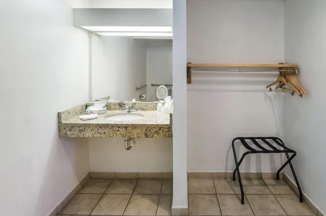 غرفة بسريرين كوين للمدخنين، Motel6 Pooler, GA - Savannah Airport 9/9