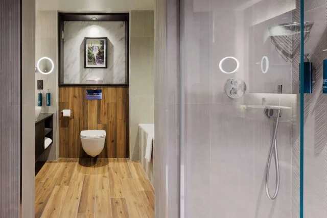 جناح جونيور بسرير كينج بشرفة، DoubleTree by Hilton Belfast Templepatrick Golf & Country Club 6/6