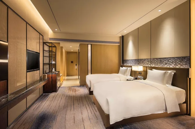 غرفة تنفيذية بسريرين منفصلين مع دخول صالة النادي، Doubletree By Hilton Anshun 1/2