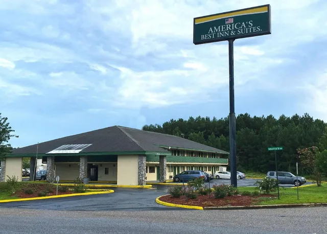 غرفة بسرير كوين لذوي الإعاقة، Days Inn by Wyndham York Alabama 1/1