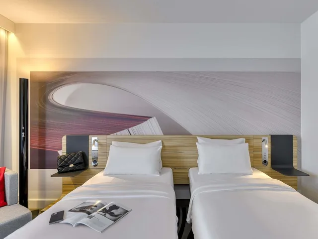 غرفة قياسية بسريرين منفصلين، Novotel Koeln City 2/6