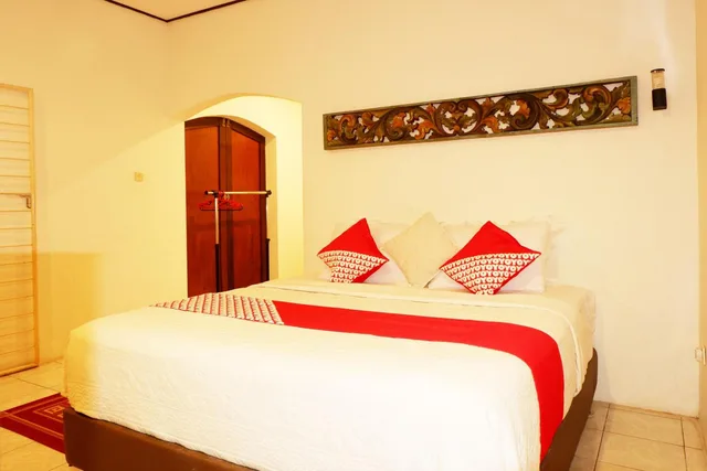 غرفة ديلوكس بسرير مزدوج، Oyo 604 Cemaras Homestay 2/2
