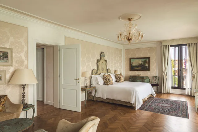 San Giorgio, Suite, King and Twin Beds, Cipriani A Belmond Hotel Venice 4/8