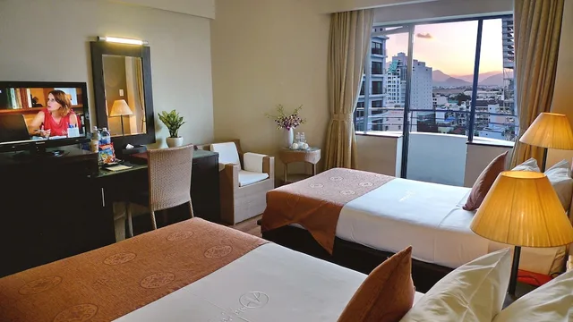 غرفة سوبيريور بسريرين منفصلين بإطلالة على المدينة، Asia Paradise 1/1
