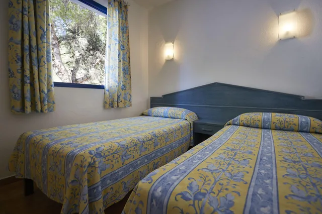 بنغل بشرفة، Insotel Club Maryland 1/2