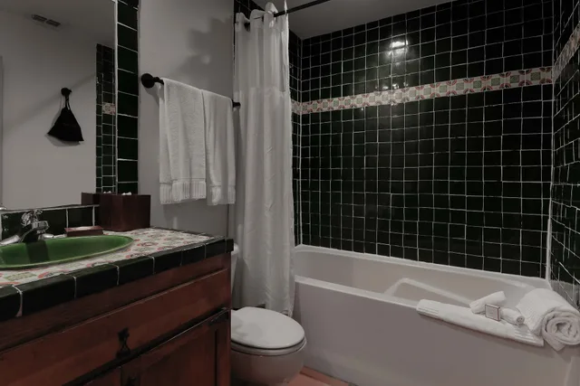 جناح بسريرين مزدوجين، Clarion Inn Suites 3/3