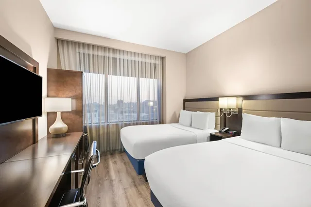 Upgrade, 2 Double Beds, Comfort Inn Prospect Park-Brooklyn 2/10